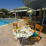 Tasia Maris Sands (adults Only) 4*
