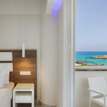 Tasia Maris Sands (adults Only) 4*