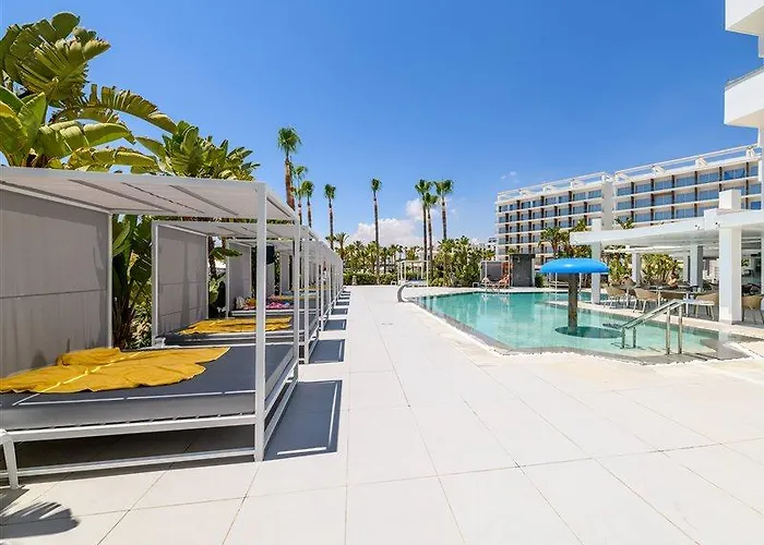 Tasia Maris Sands (adults Only) 4*