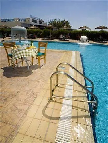 Tasia Maris Sands (adults Only) 4*