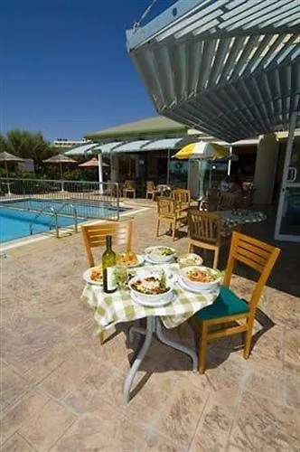 Tasia Maris Sands (adults Only) 4*