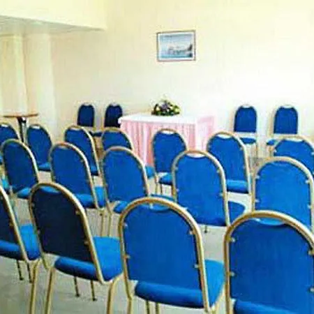 ホテル Tasia Maris Sands (adults Only)